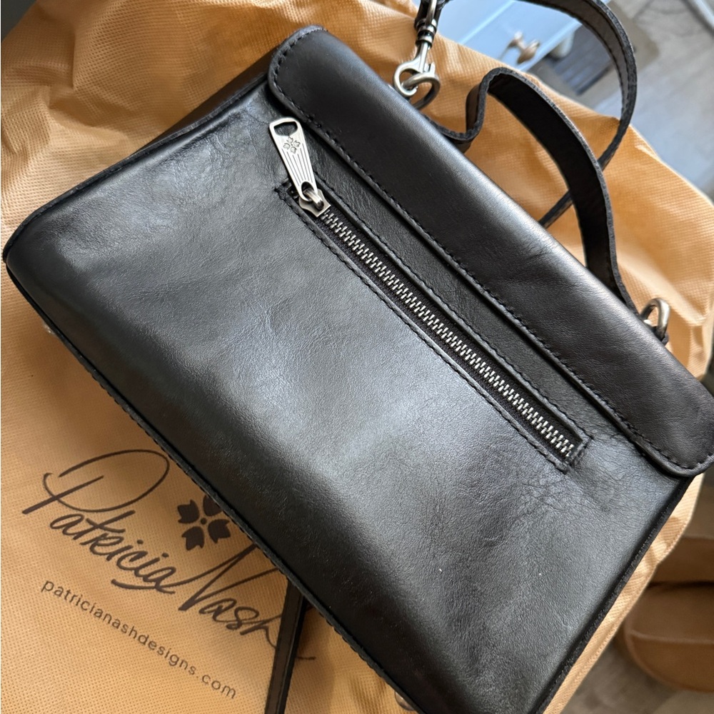 Patricia Nash Black Leather Heritage Bag - Picture 3 of 10